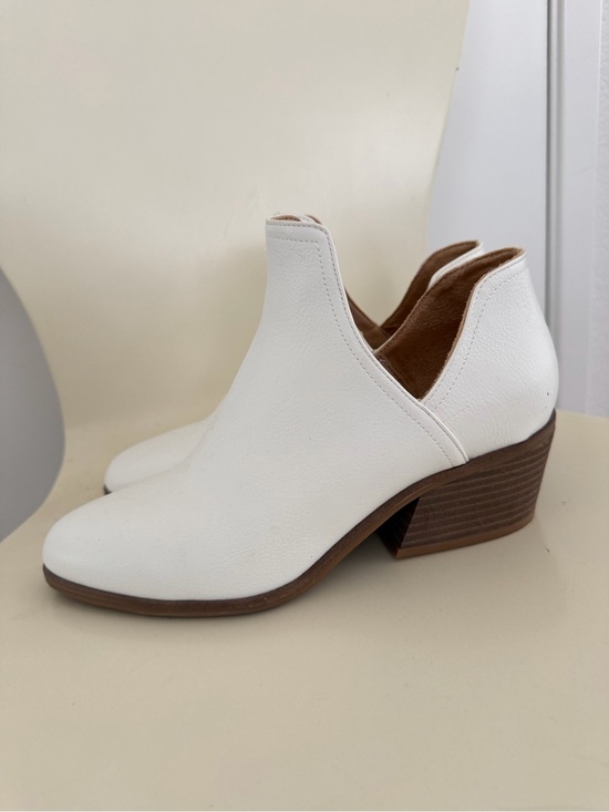 Dr. Scholl's Shoes - Dr. Scholl's White Cutout Ankle Booties with Stacked Brown Heel